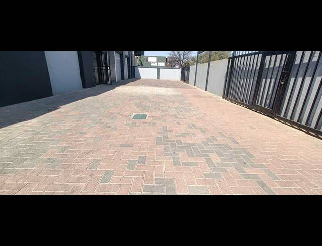 974M² BUSINESS FOR SALE IN VANDERBIJLPARK SE 7